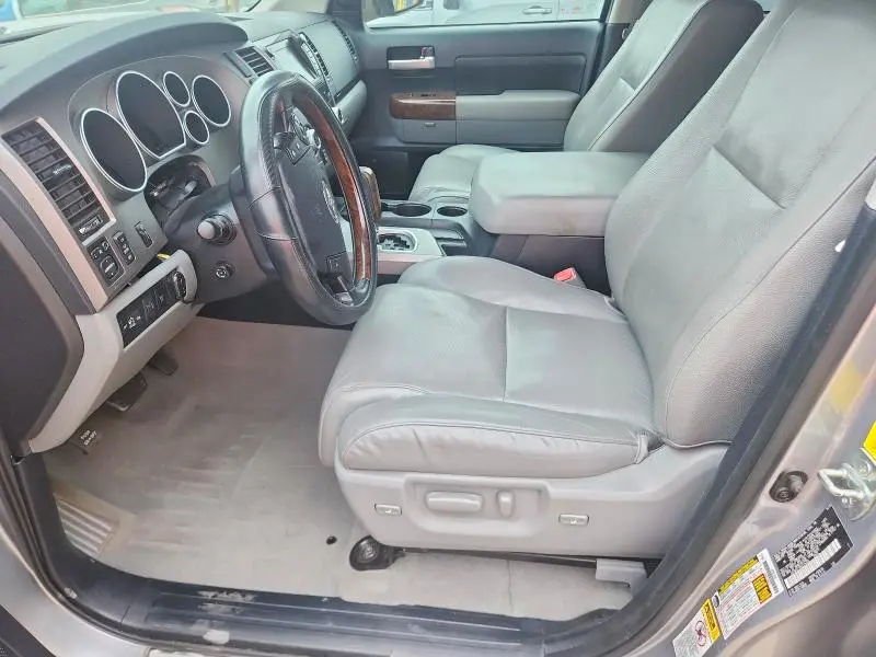 2010 TOYOTA TUNDRA CREWMAX LIMITED  