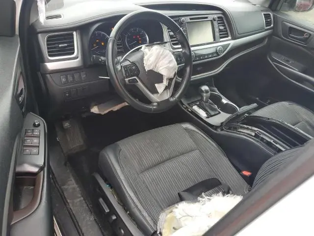 2019 TOYOTA HIGHLANDER LE  