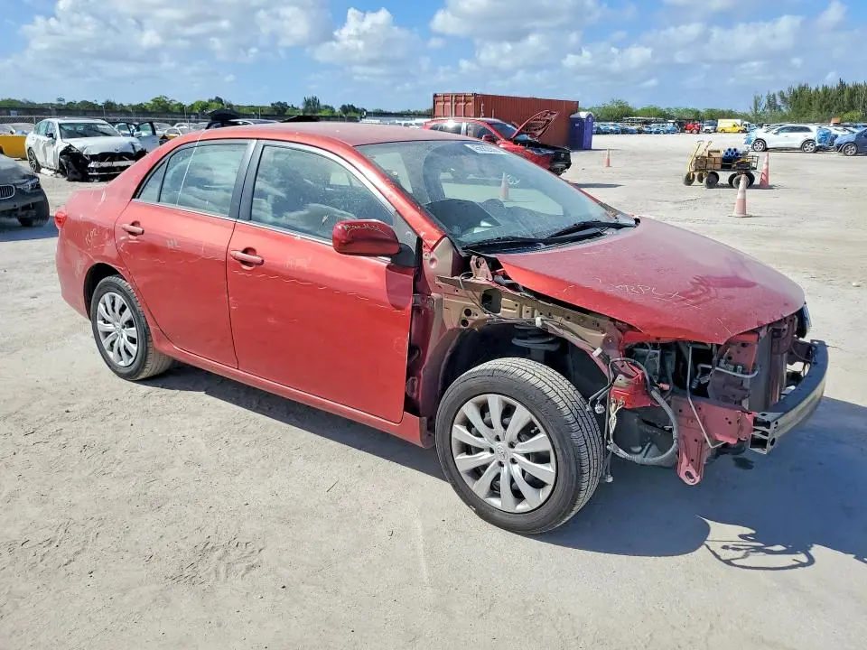 2013 TOYOTA COROLLA LE  