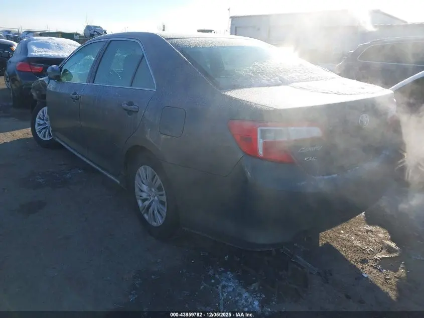 2014 TOYOTA CAMRY LE