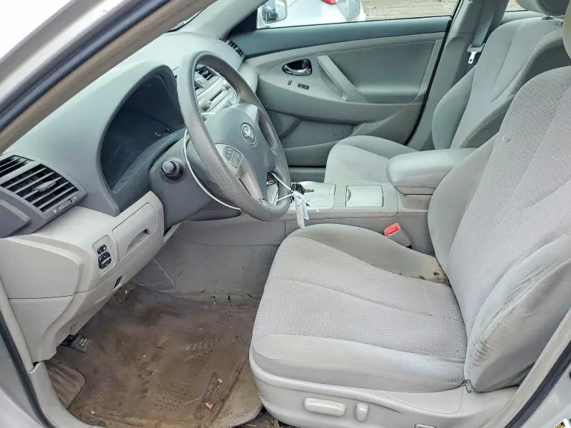 2011 TOYOTA CAMRY LE  
