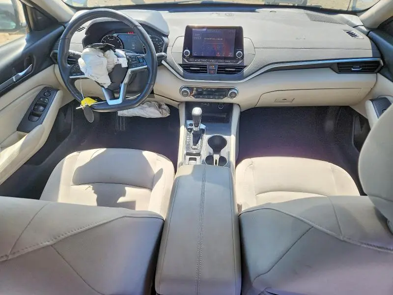 2019 NISSAN ALTIMA SV  