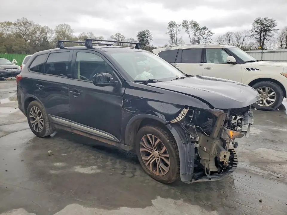 2018 MITSUBISHI OUTLANDER ES  