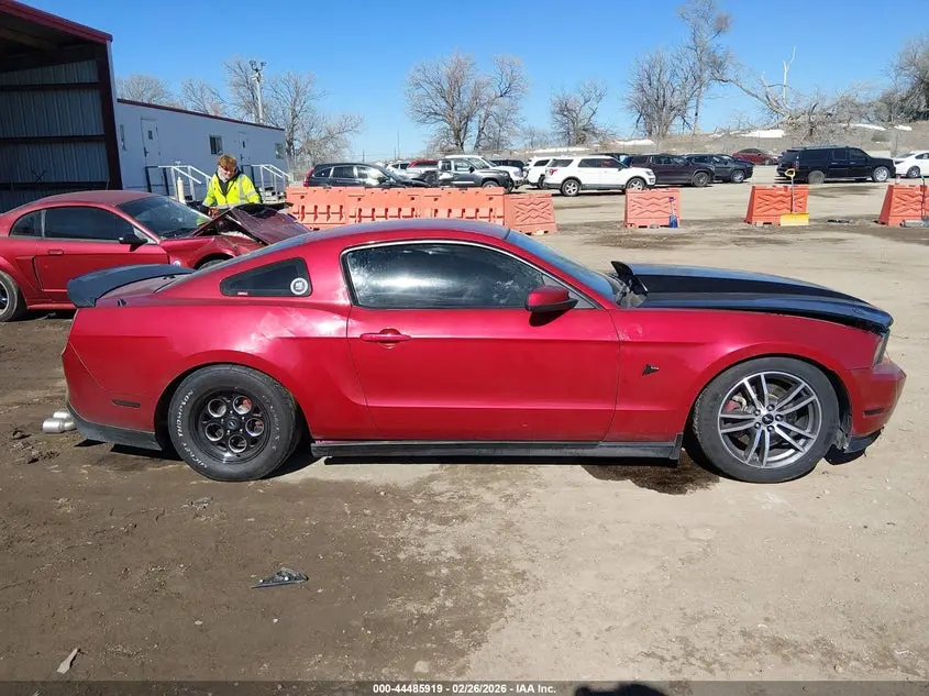 2011 FORD MUSTANG GT PREMIUM