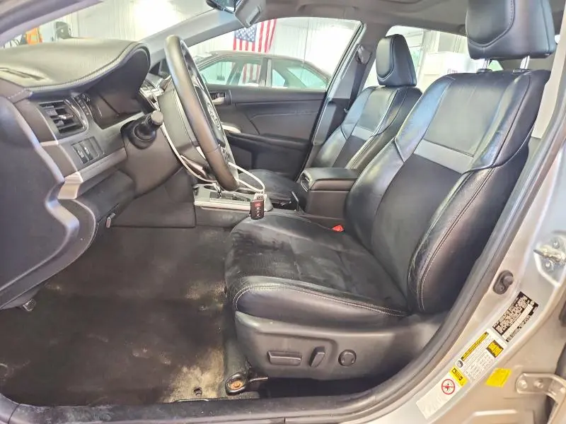 2013 TOYOTA CAMRY SE  