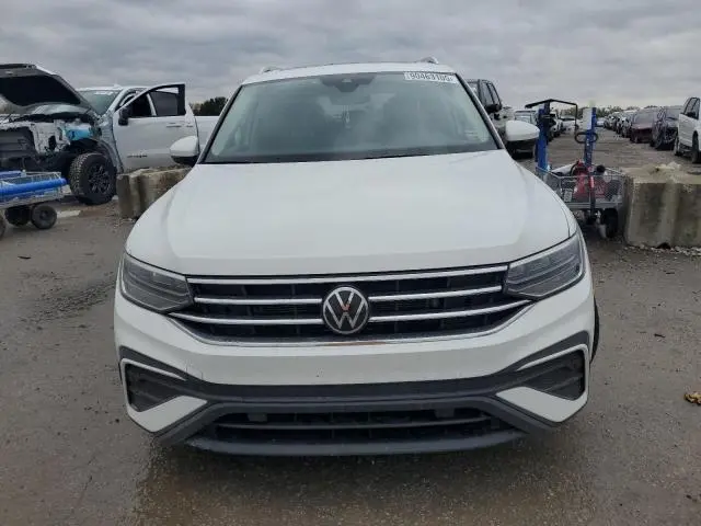 2022 VOLKSWAGEN TIGUAN SE  
