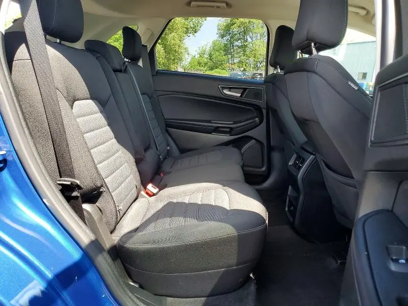 2023 FORD EDGE SE  