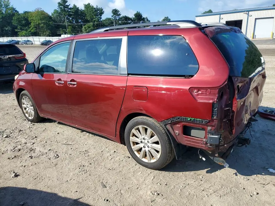 2015 TOYOTA SIENNA XLE 7-PASSENGER  