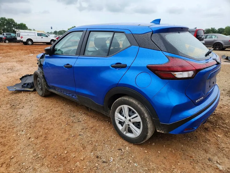2024 NISSAN KICKS S  
