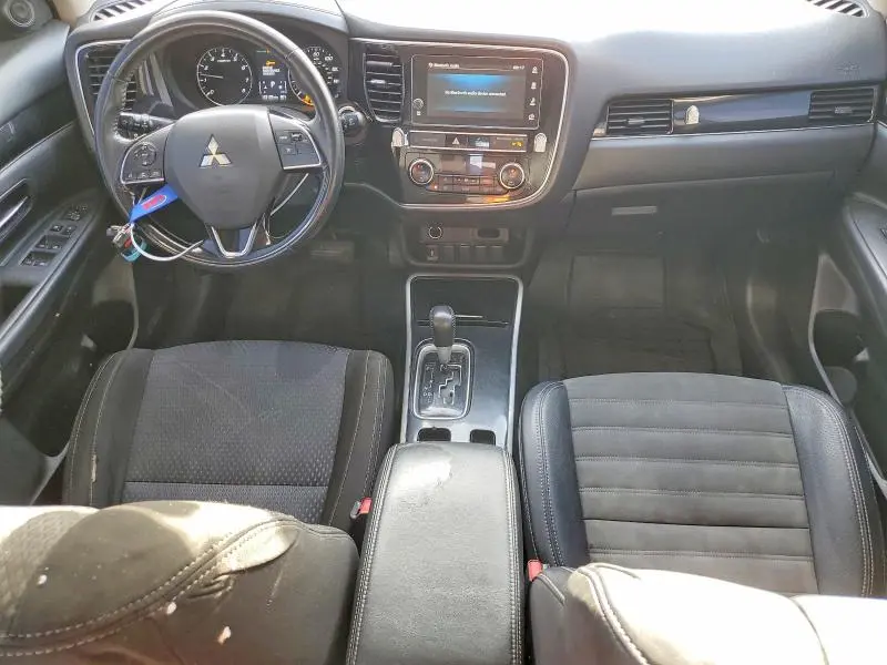 2019 MITSUBISHI OUTLANDER   