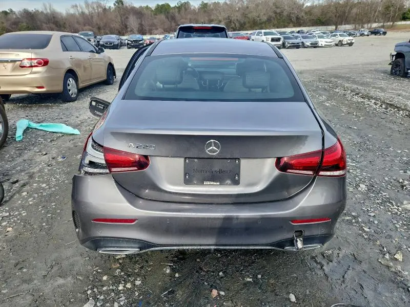2019 MERCEDES-BENZ A 220  