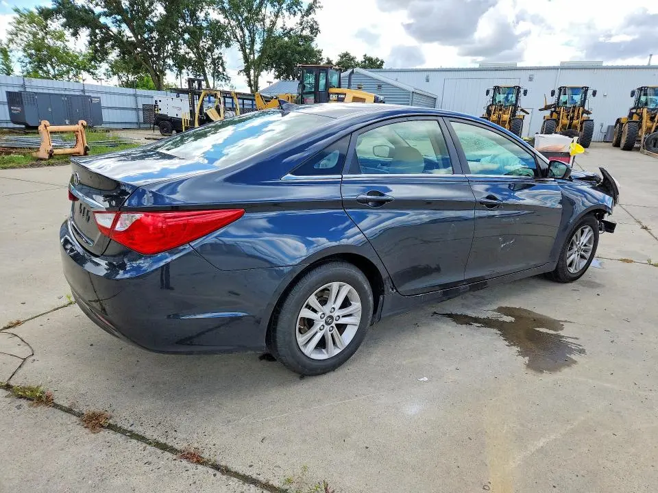2013 HYUNDAI SONATA GLS  