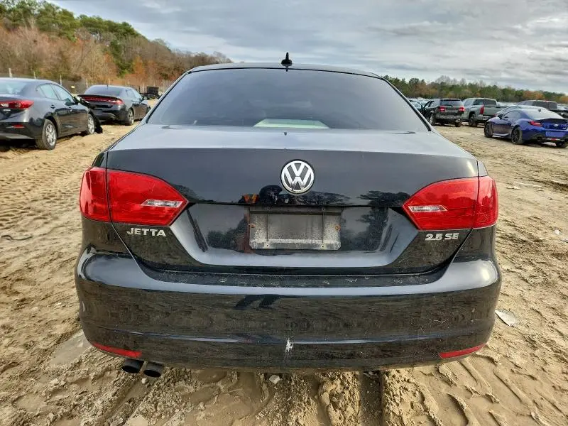 2012 VOLKSWAGEN JETTA SE  