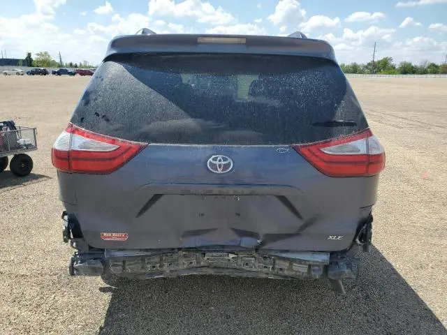 2015 TOYOTA SIENNA XLE