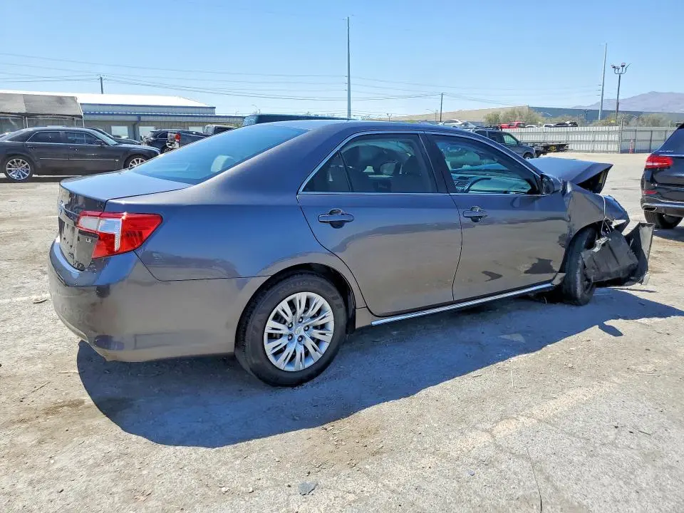 2014 TOYOTA CAMRY LE  