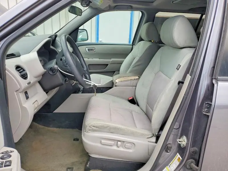 2015 HONDA PILOT SE  