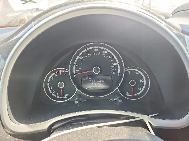 2013 VOLKSWAGEN BEETLE TURBO  