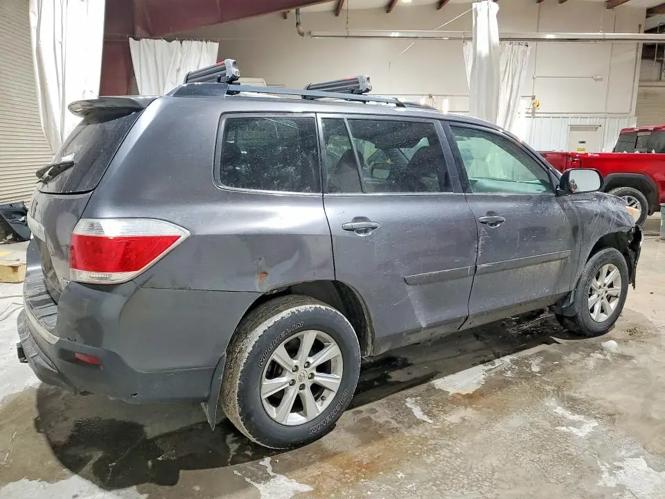 2011 TOYOTA HIGHLANDER BASE  