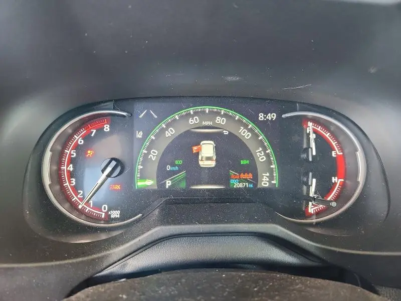 2024 TOYOTA RAV4 XLE  