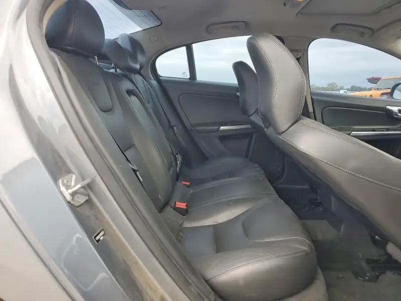 2017 VOLVO S60   