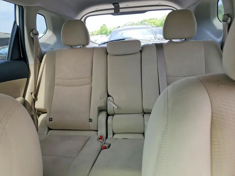 2016 NISSAN ROGUE S  