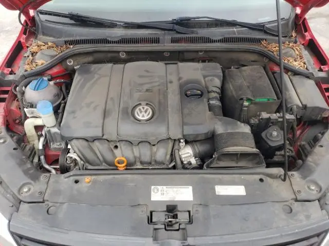 2012 VOLKSWAGEN JETTA SE  