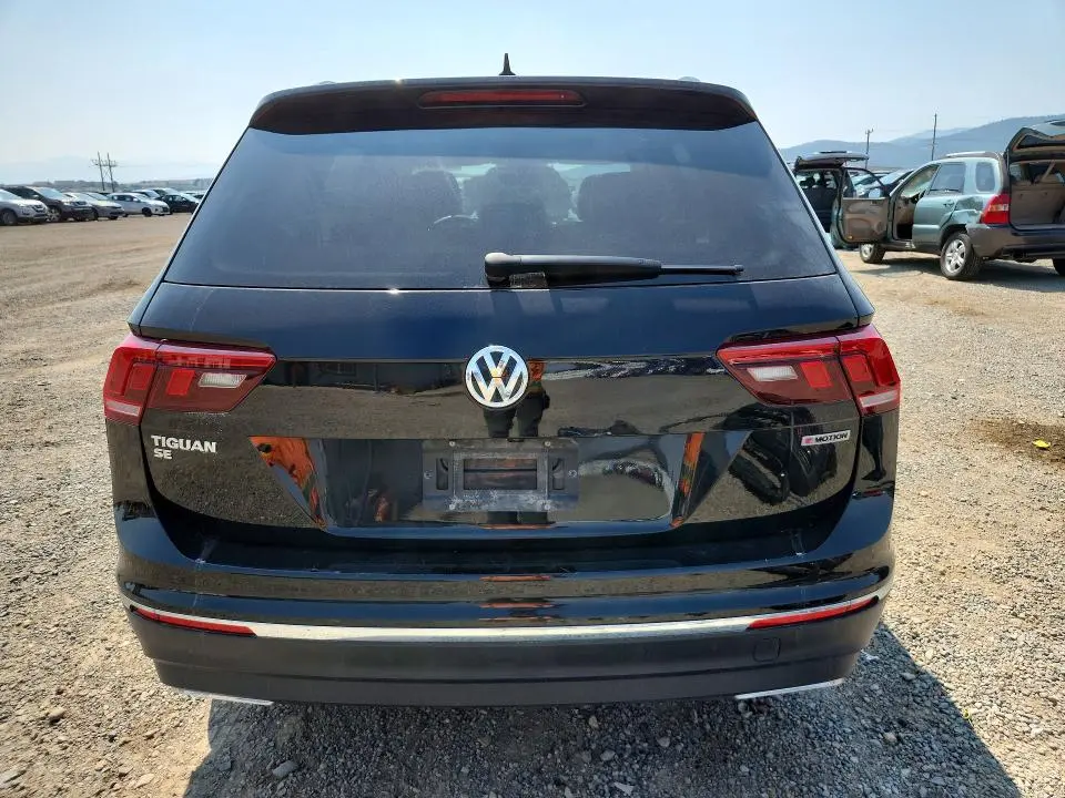 2021 VOLKSWAGEN TIGUAN SE  