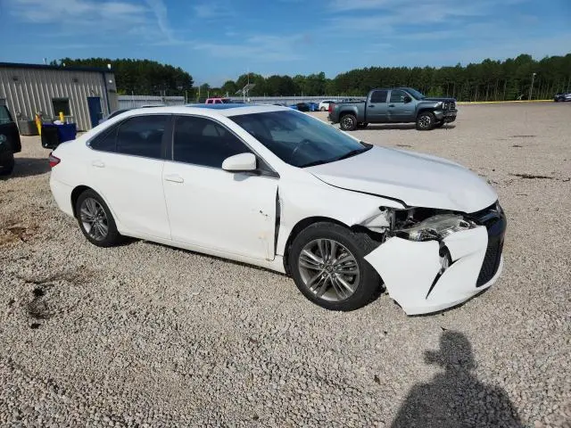 2015 TOYOTA CAMRY SE  