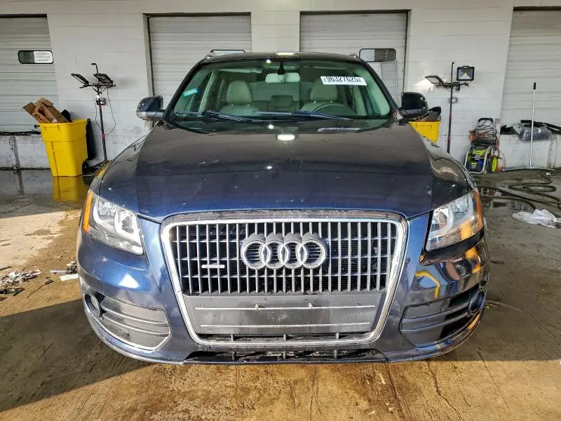 2011 AUDI Q5 PREMIUM  