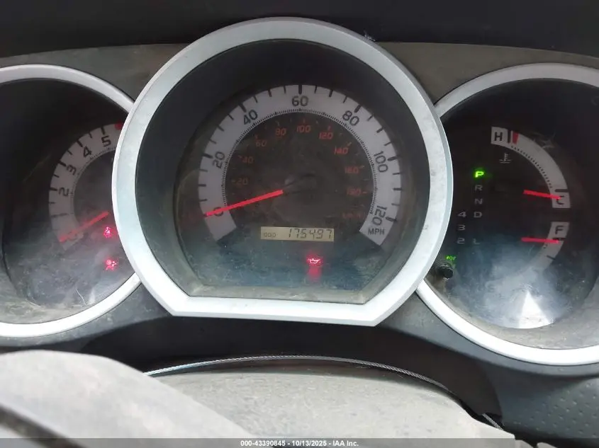 2015 TOYOTA TACOMA BASE V6