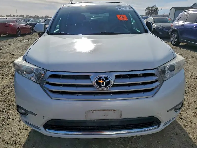 2013 TOYOTA HIGHLANDER LIMITED  