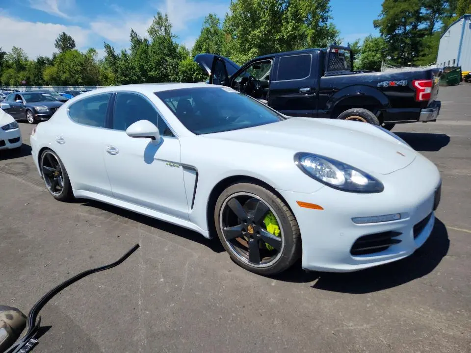 2016 PORSCHE PANAMERA SE HYBRID  