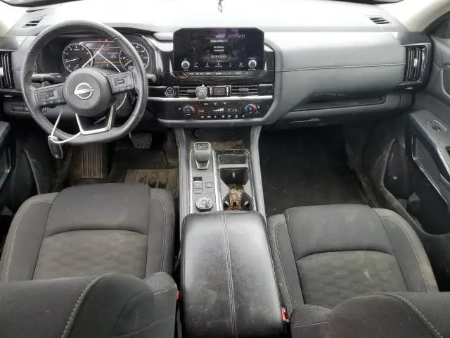 2024 NISSAN PATHFINDER SV  