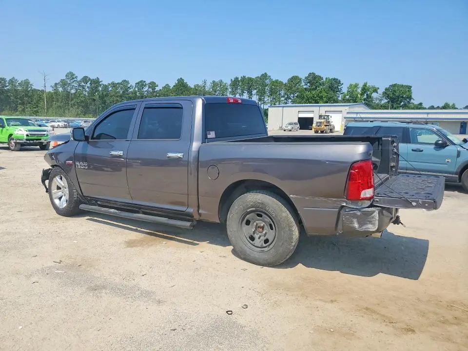 2015 RAM 1500 ST  