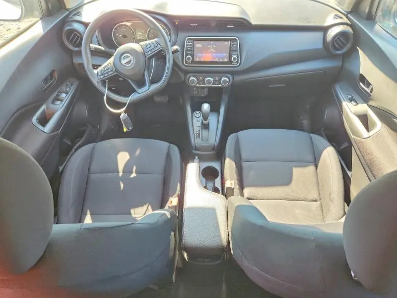 2023 NISSAN KICKS S  