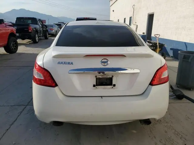 2010 NISSAN MAXIMA S  