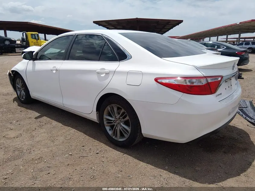 2016 TOYOTA CAMRY SE