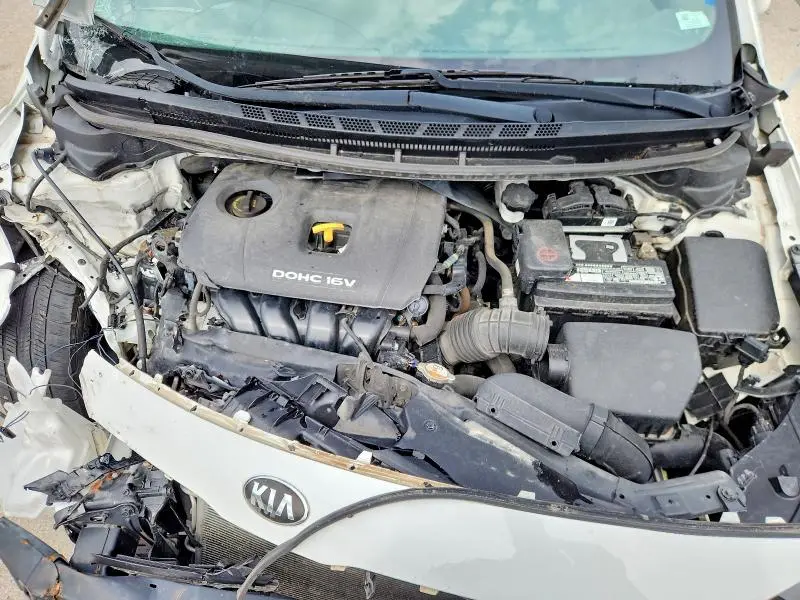 2017 KIA FORTE LX  