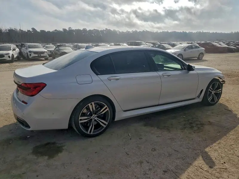 2019 BMW 740 I  