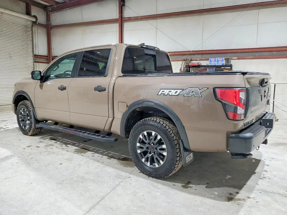 2022 NISSAN TITAN PRO-4X  