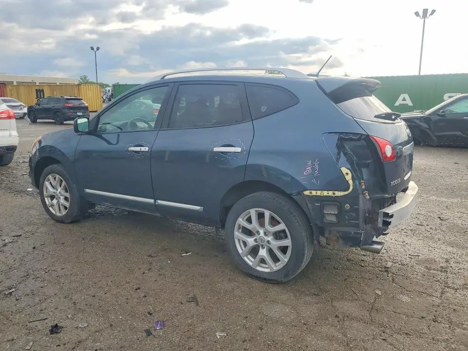2013 NISSAN ROGUE S  