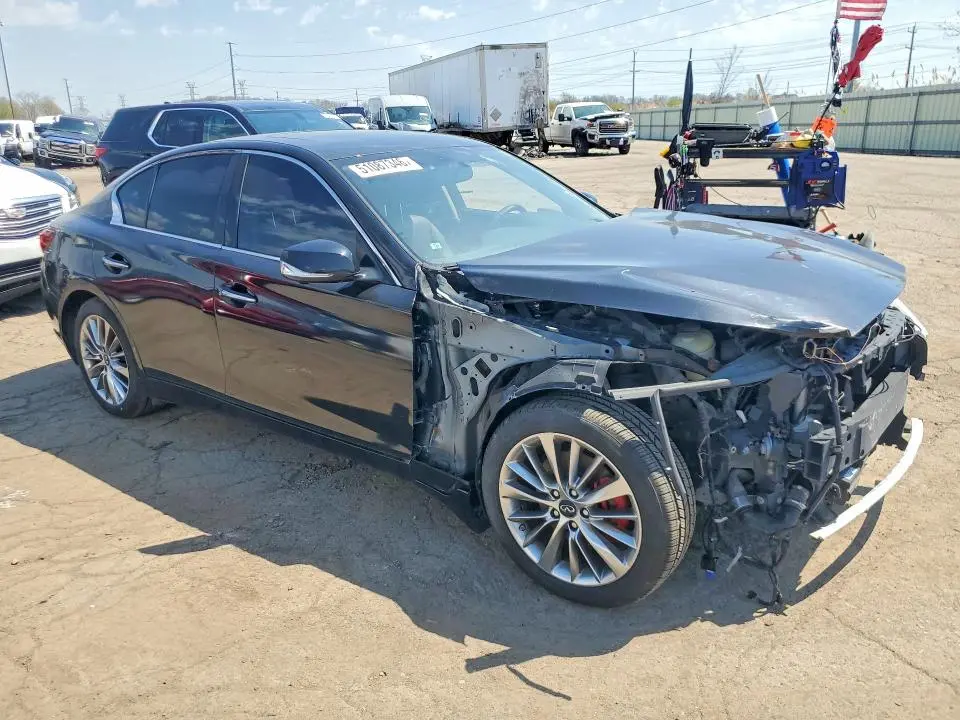 2018 INFINITI Q50 2.0T LUXE  