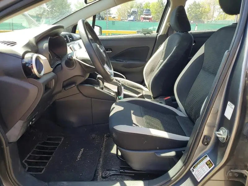 2021 NISSAN VERSA SV  