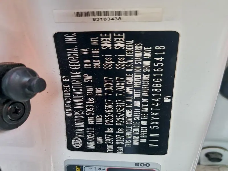 2011 KIA SORENTO BASE  