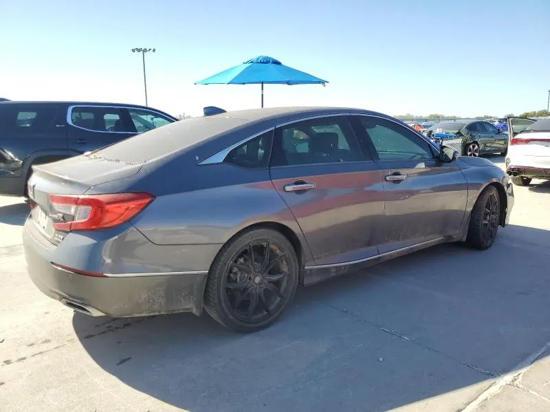 2018 HONDA ACCORD TOURING  