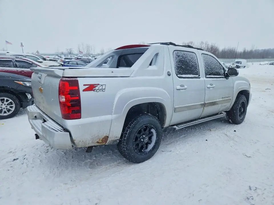 2013 CHEVROLET AVALANCHE LT  