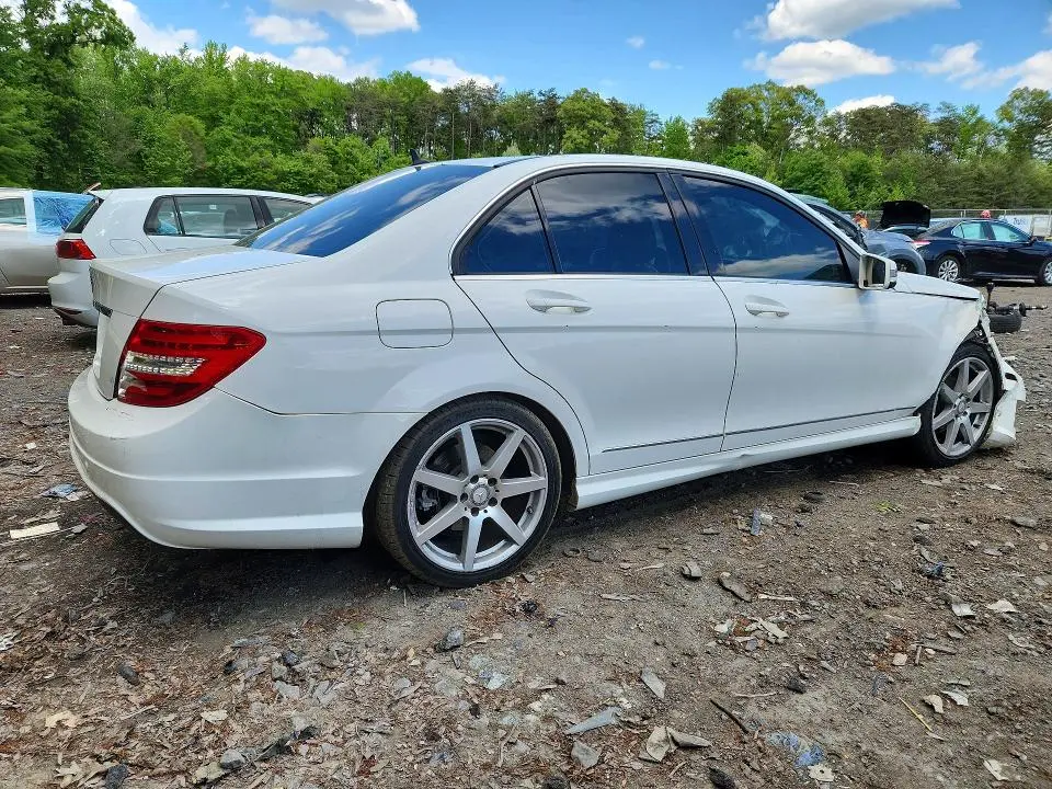 2013 MERCEDES-BENZ C 250  