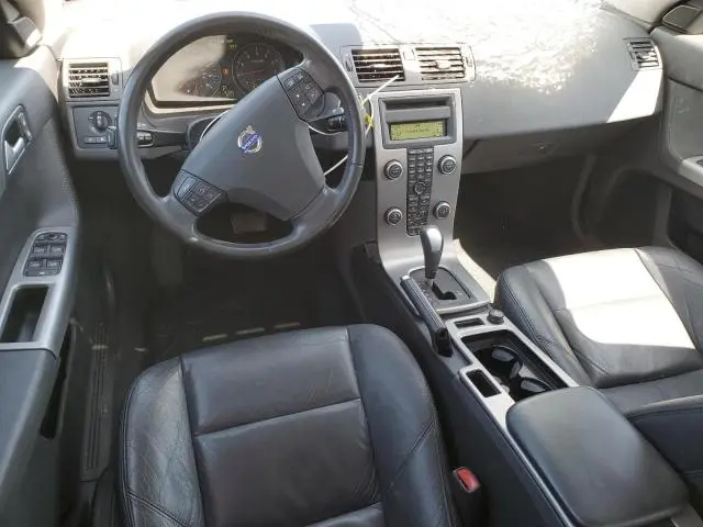 2010 VOLVO S40 2.4I  
