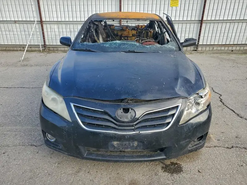 2011 TOYOTA CAMRY BASE  