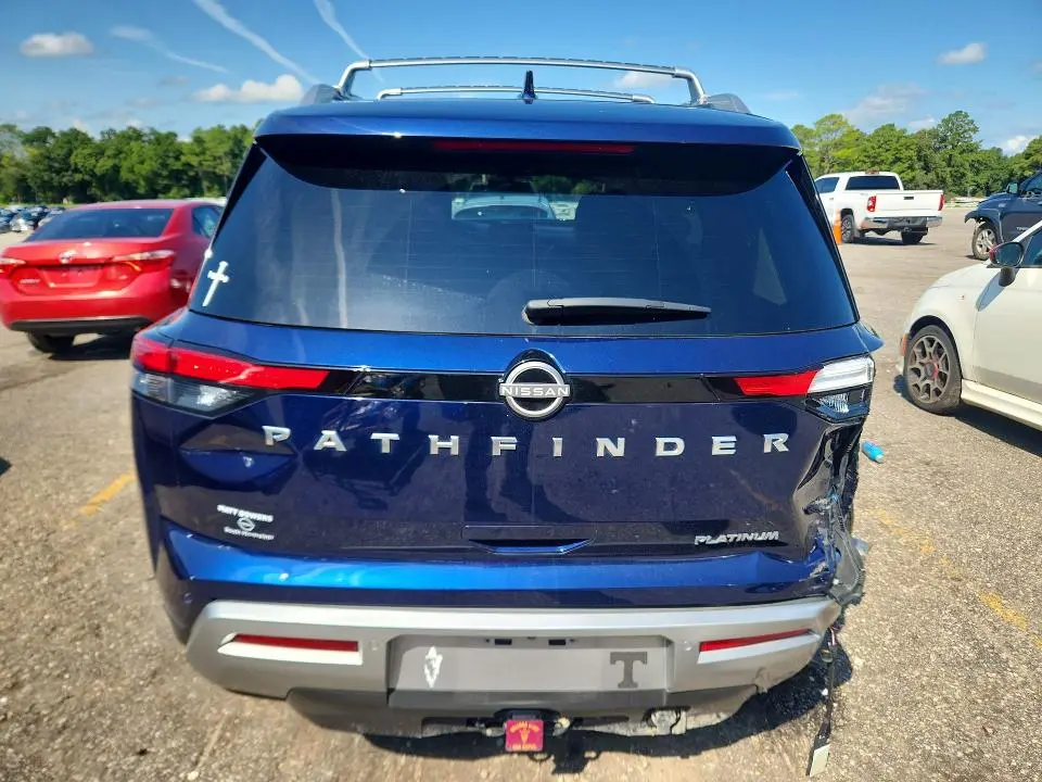 2025 NISSAN PATHFINDER PLATINUM  